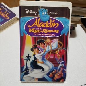 5 for 20$.... Walt Disney presents Aladdin and the King of Thieves VHS Movie